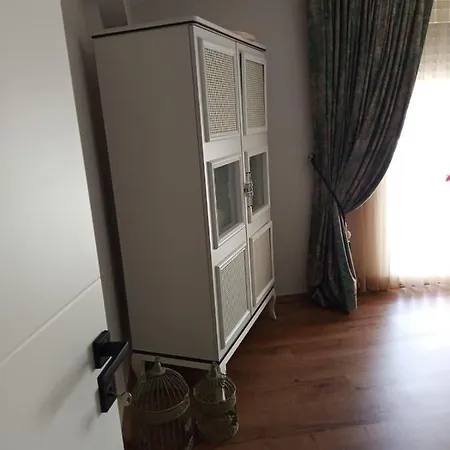 Apartament Dublex House - Near The Airport And Sea And In The